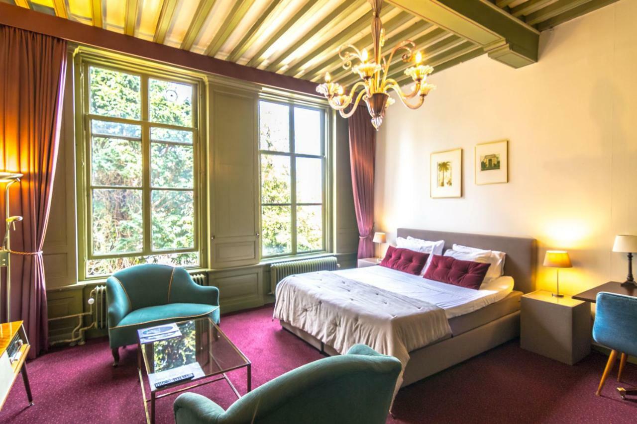 Hotel Aan De Dam 3*
