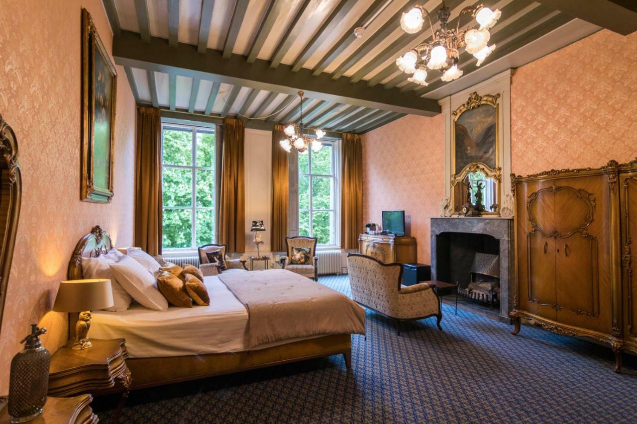 Hotel Aan De Dam 3*